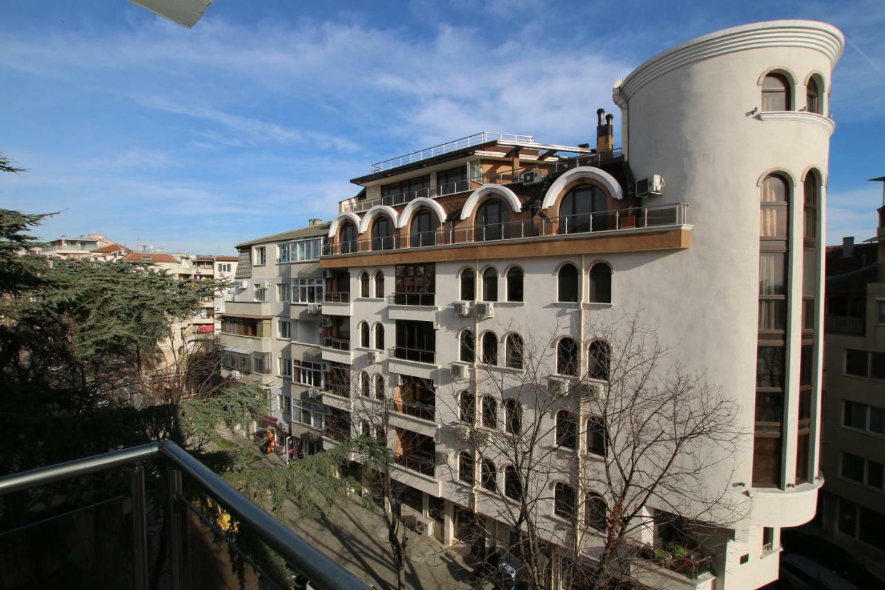 Angelov