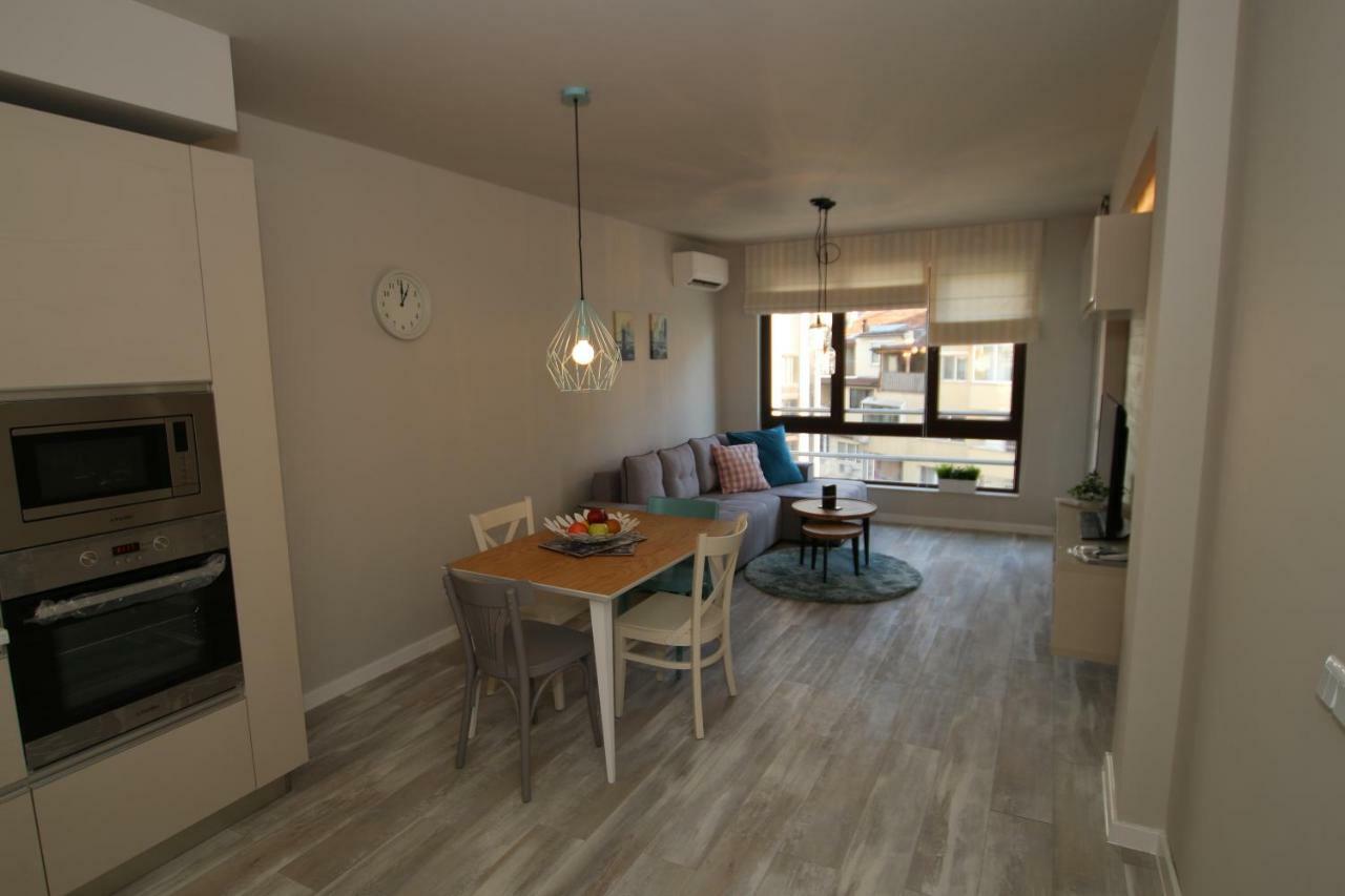 Angelov Apartament *